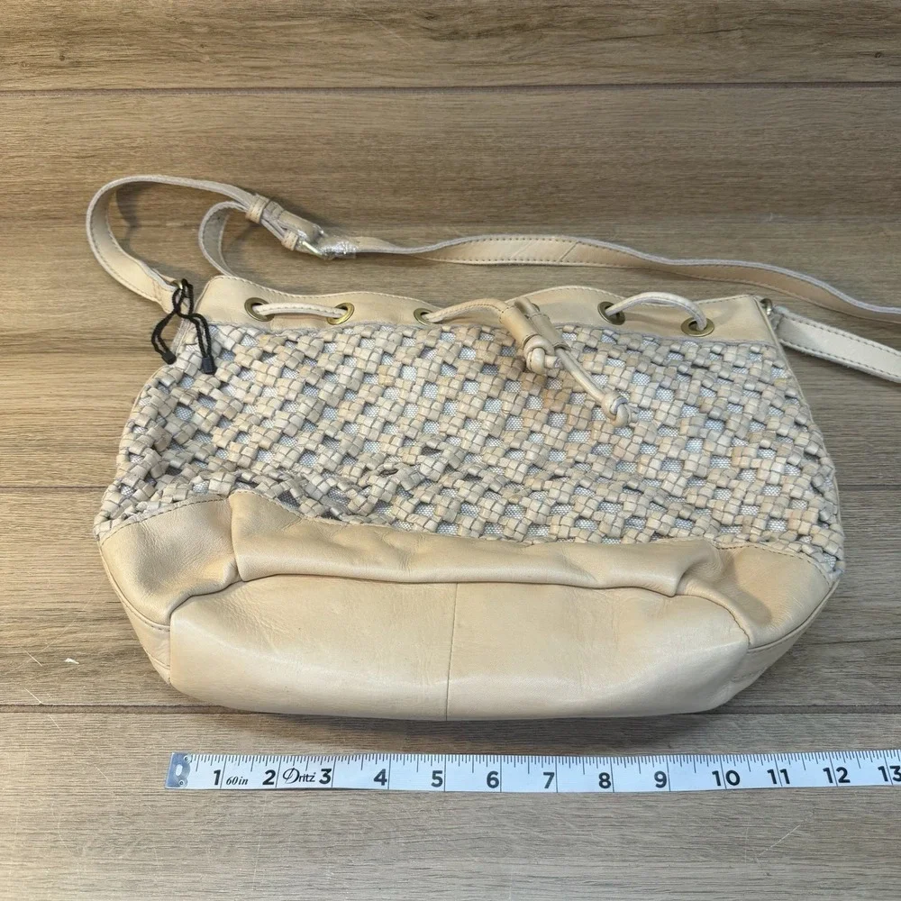 Marta Ponti Portugal Bag Woven Leather Beige Hobo Bucket Crossbody Drawstring